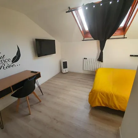 Appartements modernes au Centre Ville d'Oyonnax Extérieur photo