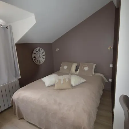 Appartements modernes au Centre Ville d'Oyonnax Extérieur photo
