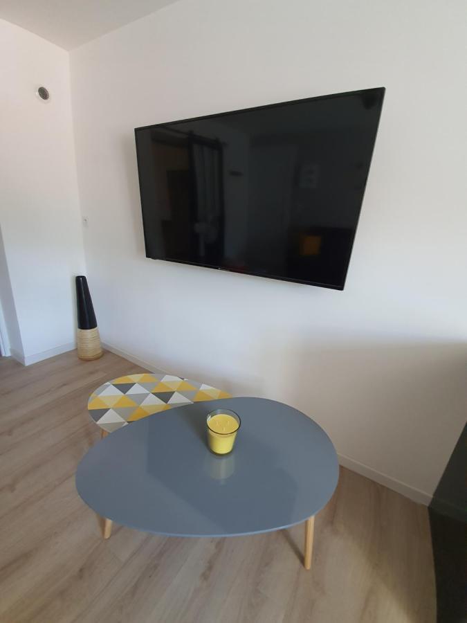 Modernes Au Centre D'oyonnax * Oyonnax